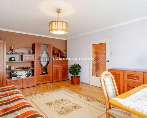 4-pok mieszkanie, 2 balkony i piwnica - Kurdwanów