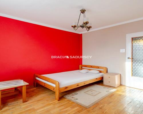 4-pok mieszkanie, 2 balkony i piwnica - Kurdwanów