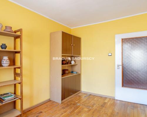 4-pok mieszkanie, 2 balkony i piwnica - Kurdwanów