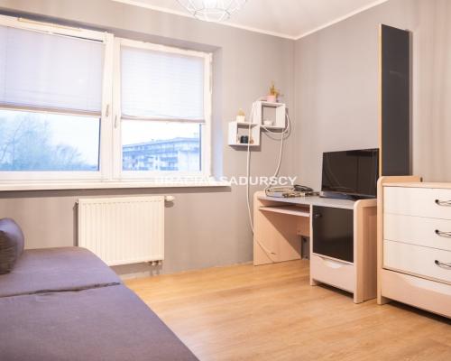 Narożne 3-pokojowe mieszkanie z balkonem!