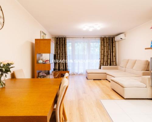 Komfortowe 3-pokojowe mieszkanie z 2 łazienkami!