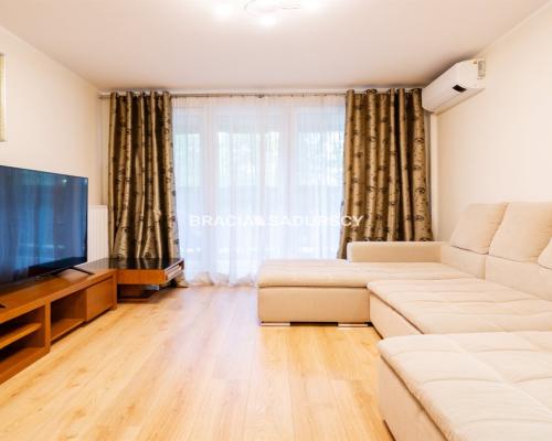 Komfortowe 3-pokojowe mieszkanie z 2 łazienkami!