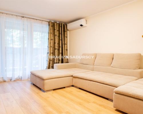 Komfortowe 3-pokojowe mieszkanie z 2 łazienkami!