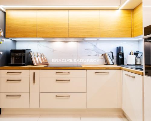 Komfortowe 3-pokojowe mieszkanie z 2 łazienkami!