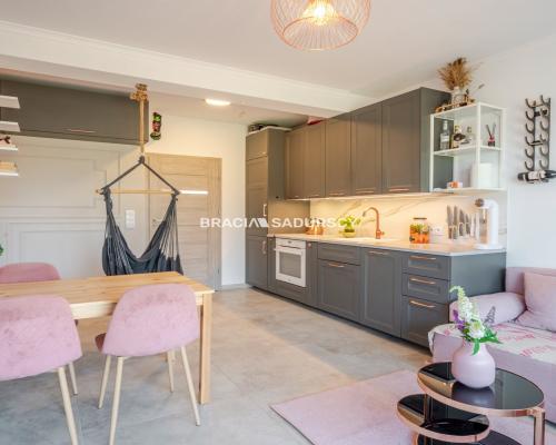 Bezczynszowe 2 pokojowe mieszkanie z ogródkiem