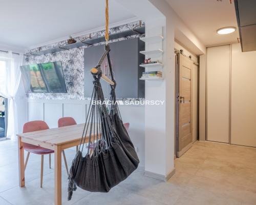 Bezczynszowe 2 pokojowe mieszkanie z ogródkiem