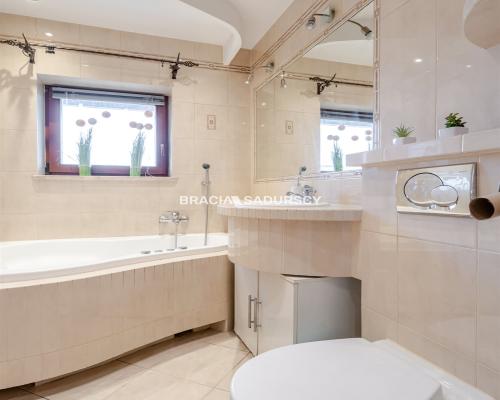 50m2 2pok+os kuchnia 2xbalkon kom.lok Ruczaj