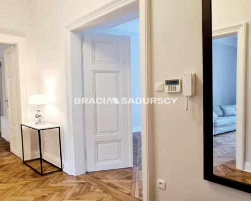 Wyjątkowy apartament w sercu Krakowa!