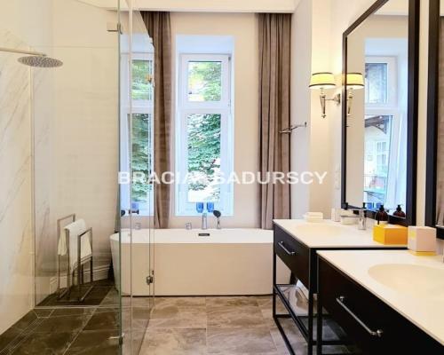 Wyjątkowy apartament w sercu Krakowa!