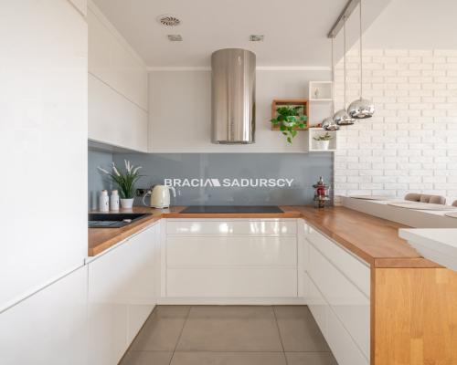 Mieszkanie 3-pok. z klimatyzacją – 63 m², Kalwaria