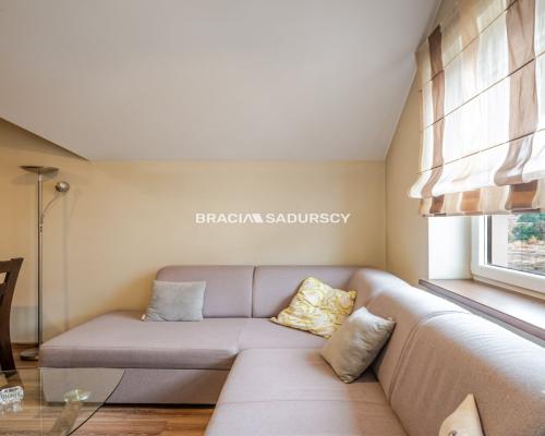 Wieliczka – dwupoziomowe mieszkanie 74 m²