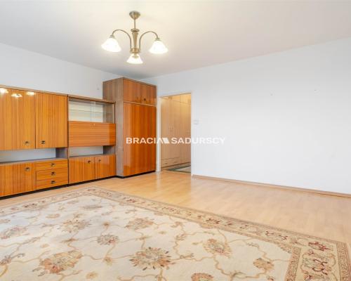 3 pokoje, + osobna kuchnia, Mistrzejowice