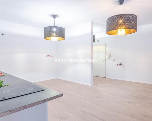 Bonowice, 2 pokoje mieszkanie lub gabinet