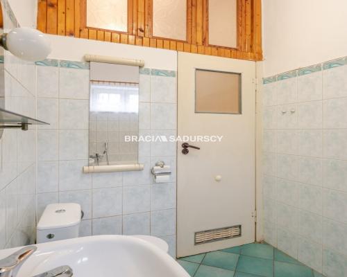 POŁOWA DOMU Z WŁASNYM OGRÓDKIEM