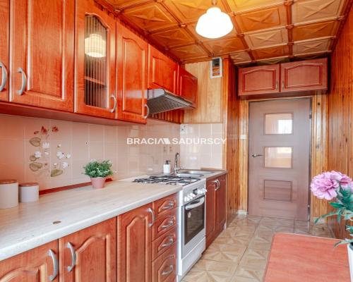 Czyżyny – 3 pokoje z balkonem i piwnicą