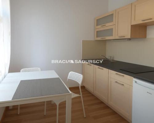 KAWALERKA W DOSKONAŁEJ LOKALIZACJI CENTRUM KLEPARZ