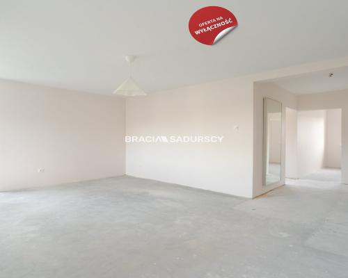 3 pok mieszkanie z 2 balkonami