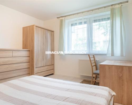 Komfortowe 2 pokoje z ogródkiem,garaż. Olsza.