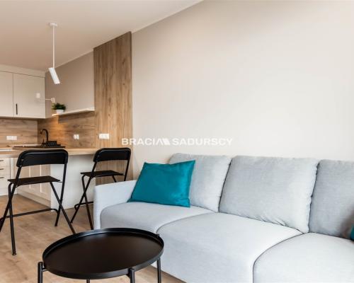 Wynajmę nowe 2-pok mieszkanie dla singla/ul.Reduta