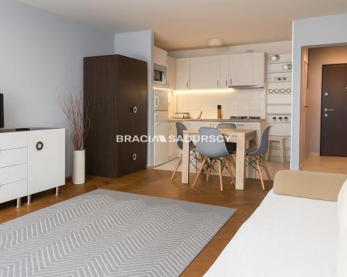 Słoneczne mieszkanie w świetnej lokalizacji!