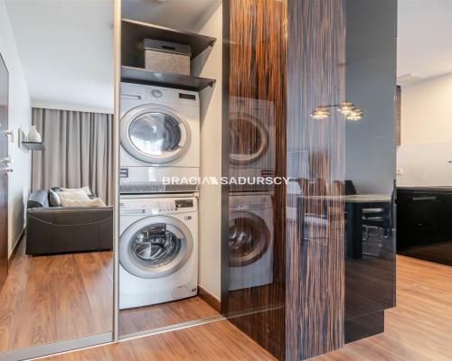 Wygodny elegancki apartament w centrum.