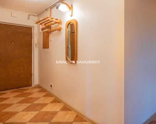 2 SYPIALNIE NOWA HUTA WANDA 44 M2 OSOBNA KUCHNIA