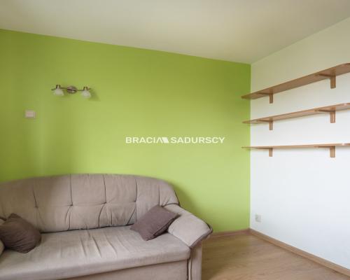 2 SYPIALNIE NOWA HUTA WANDA 44 M2 OSOBNA KUCHNIA