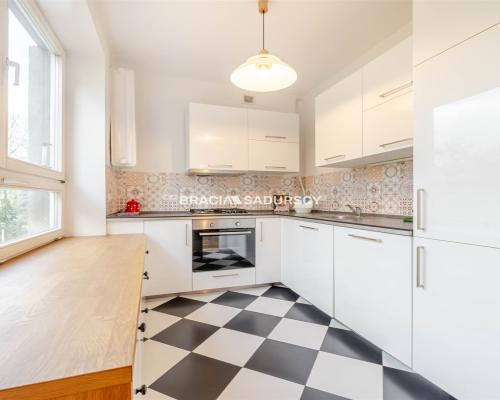 M-2 POK 51 M2 NOWA HUTA BALKON GARDEROBA PREMIUM