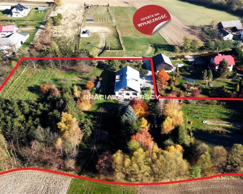 Wolnostojący dom ok. 600 m2