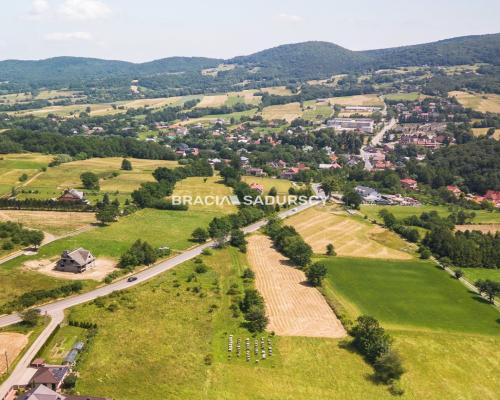 Bardzo atrakcyjna działka budowlana w Wiśniowej
