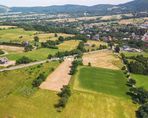 Bardzo atrakcyjna działka budowlana w Wiśniowej