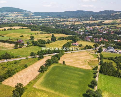 Bardzo atrakcyjna działka budowlana w Wiśniowej