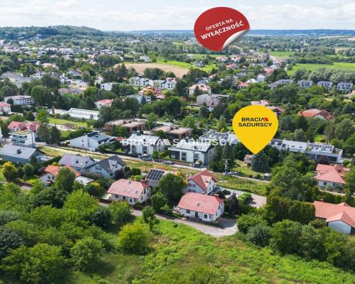 Atrakcyjna działka 9 arowa na Woli Justowskiej