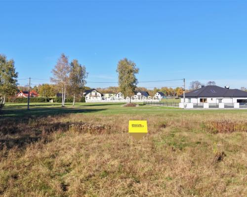 Działka budowlana o powierzchni  44 ar&oacute;w  położona w  Buczkowie, gmina Rzezawa, powiat bocheński  - idealna enklawa do b