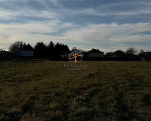 Rusicice, gm. Czernichów. 27 ar w zielonej okolicy