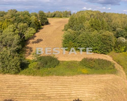 Sielski Azyl 1,47 ha w Lewniowej k. Gnojnika - Idealna Działka pod Dom Marzeń z Ogrodem i Widokami!  

 Jako agent nieruchomośc