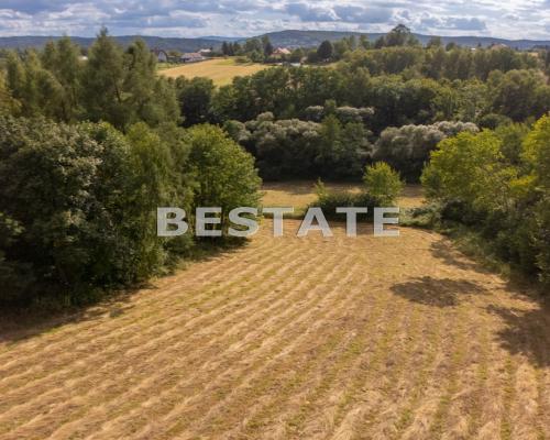 Sielski Azyl 1,47 ha w Lewniowej k. Gnojnika - Idealna Działka pod Dom Marzeń z Ogrodem i Widokami!  

 Jako agent nieruchomośc