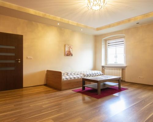 Dwupokojowe mieszkanie z ogródkiem blisko parku