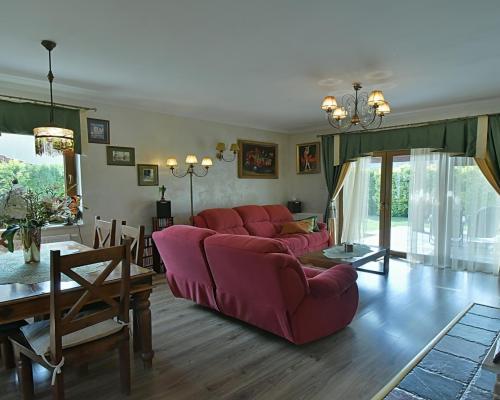 Klimatyczny dom wolnostojący, 5km do Wrocławia.