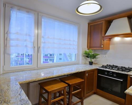 Ciche 2 pokoje z oddzielna kuchnią