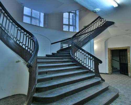 XVIII wieczny pałac w sercu Wrocławia na sprzedaż