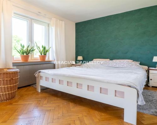 Dom z atrakcyjną działką, Karniowice