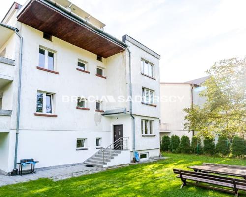 ATRAKCYJNY DOM W ZNAKOMITEJ LOKALIZACJI