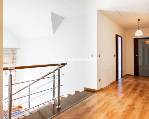 Piękny, klimatyczny dom  w doskonałej lokalizacji