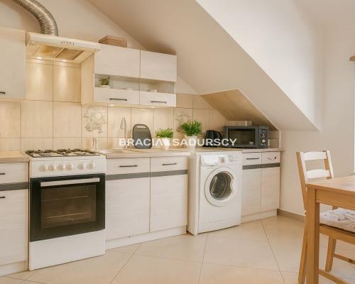 Dom wolnostojący z działką, ul. Skotnicka