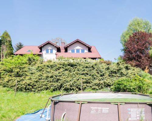 Dom z potencjałem na dużej działce z własnym lasem