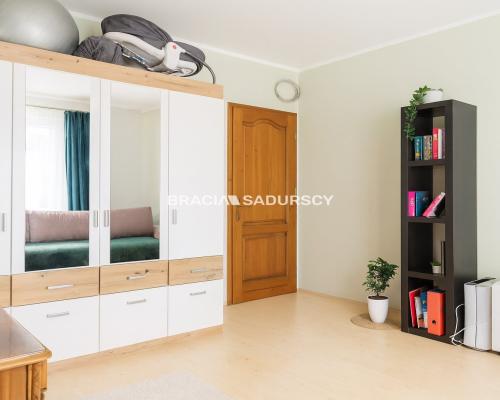 Dom z potencjałem na dużej działce z własnym lasem