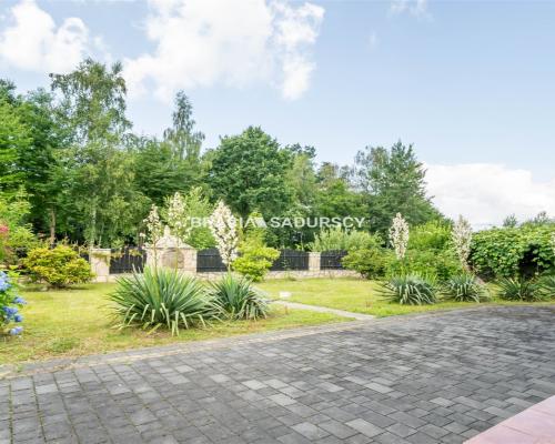 Dom wolnostojący gotowy do zamieszkania