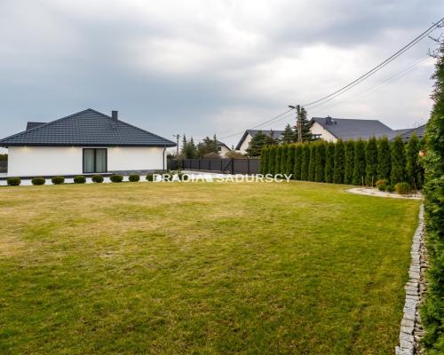 Kraków. Dom z basenem.