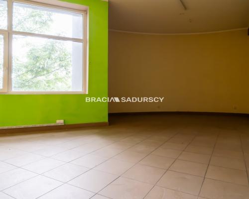 Lokal przy placu Bieńczyckim, Kraków Bieńczyce